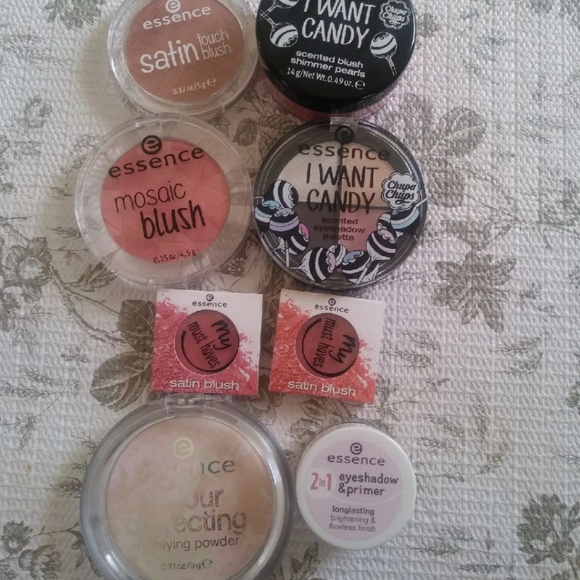 Essence Cosmetics bundle - Picture 3 of 8
